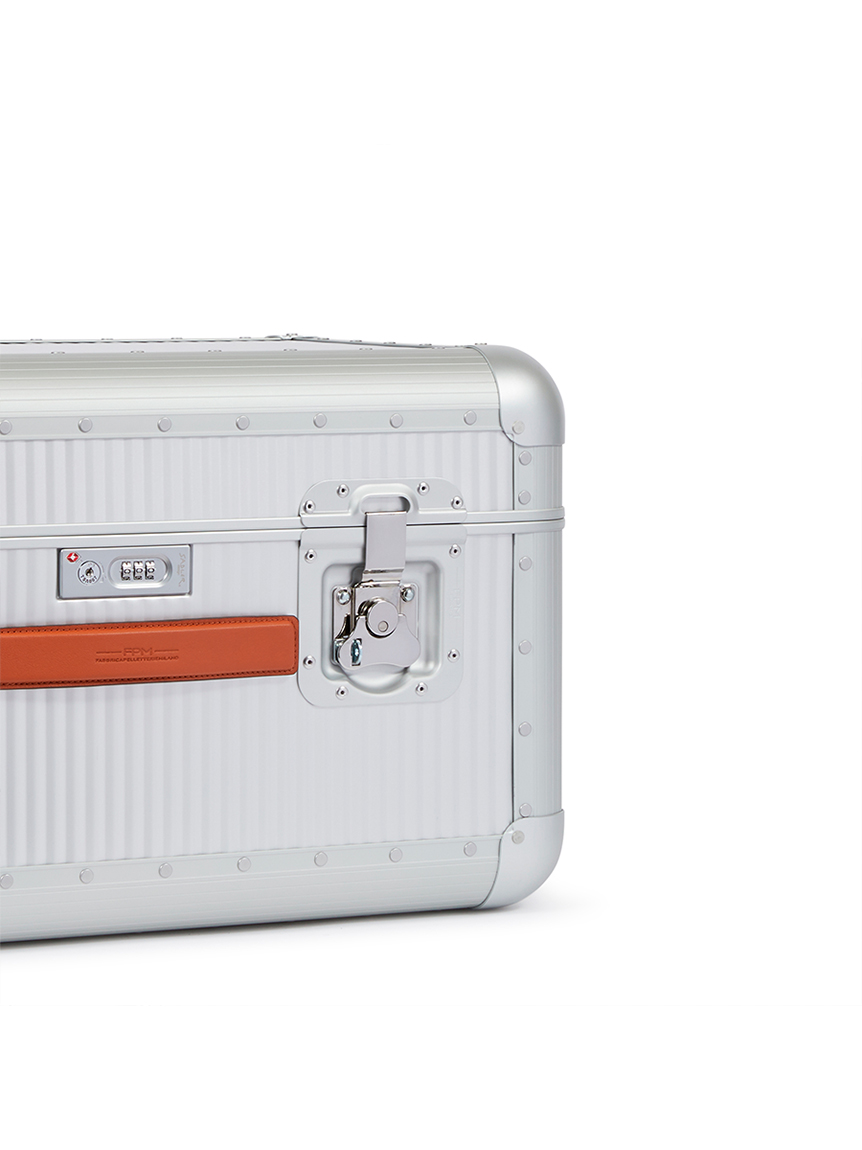 BANK TRUNK ON WHEELS】チェックイントランク(Check-in L) │ 【公式