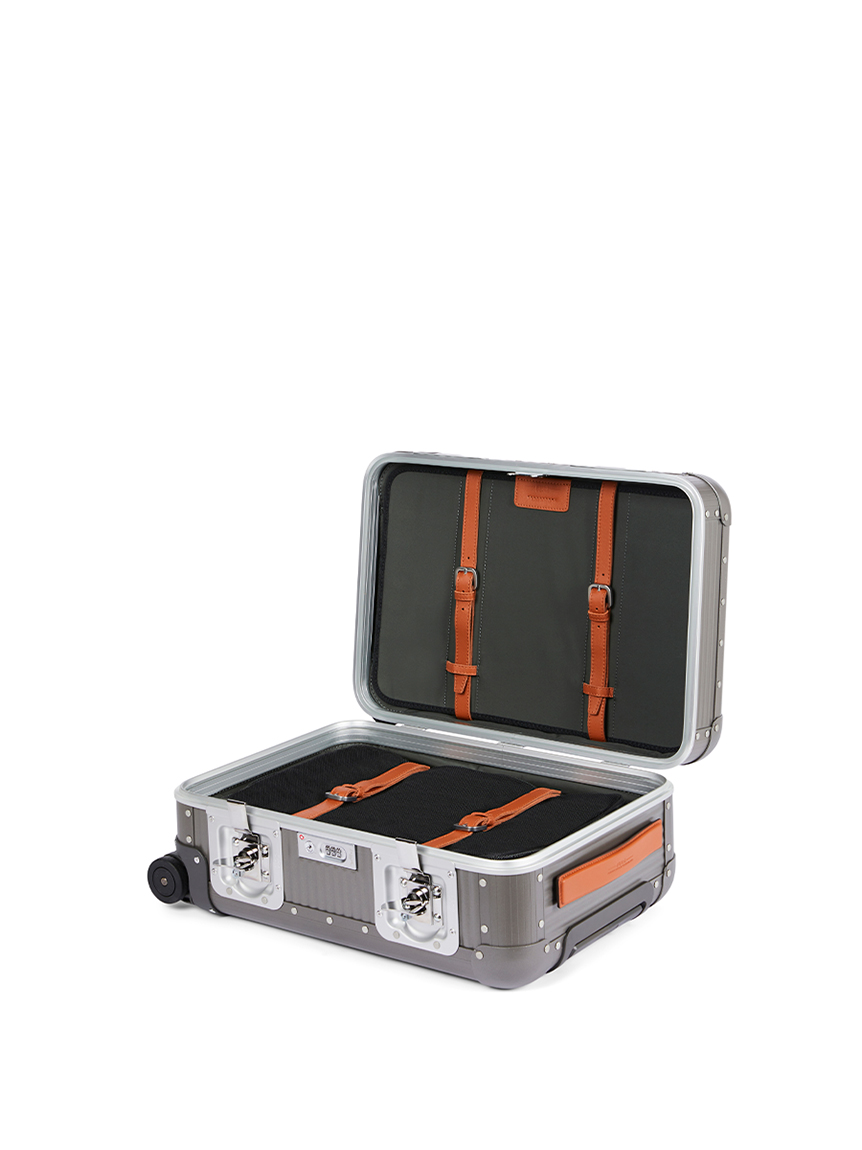 表参道店限定カラーあり】【BANK SPINNER 55M】キャビン(Cabin