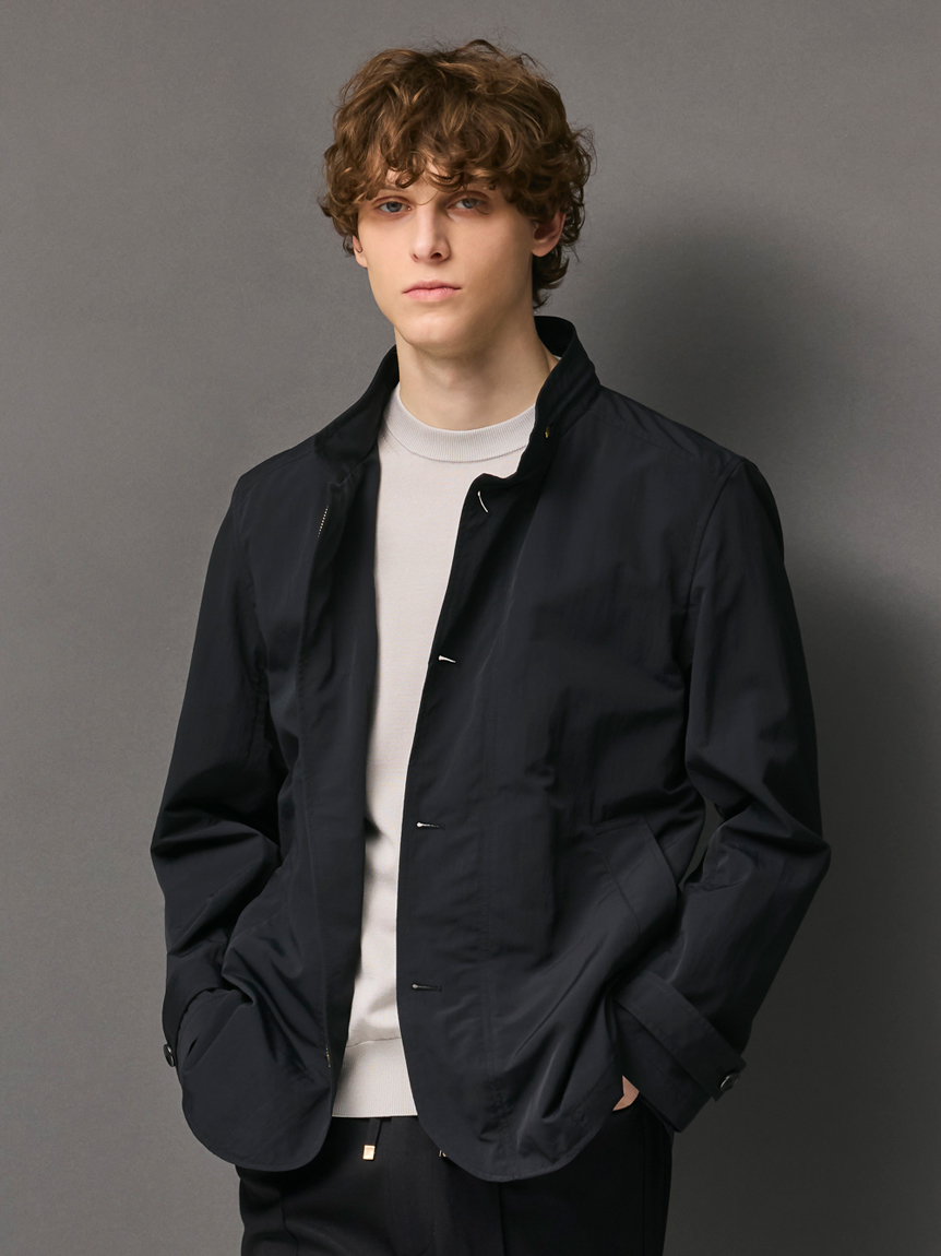 スタンドカラージップアップブルゾン