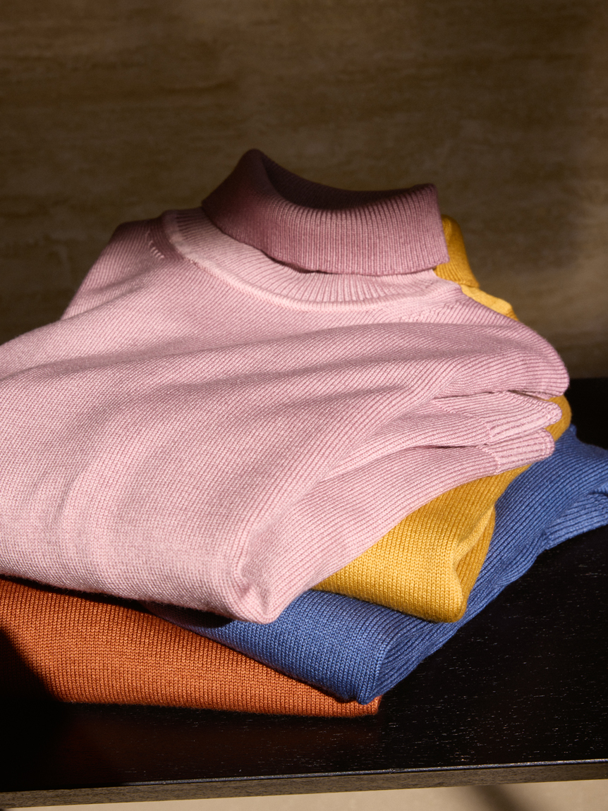 ＮＥＶＥ＋　タートルネック