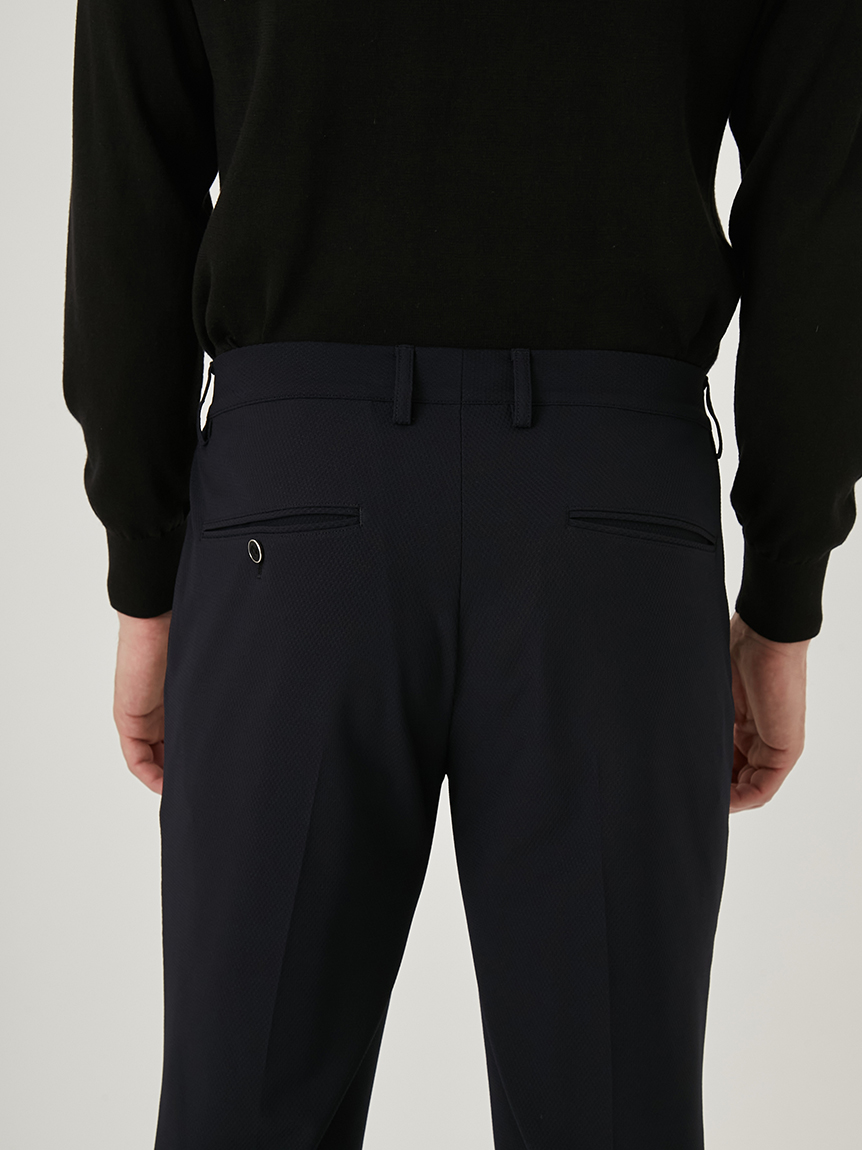 BAGGYSILHOUETTE TWO TUCK PANTS