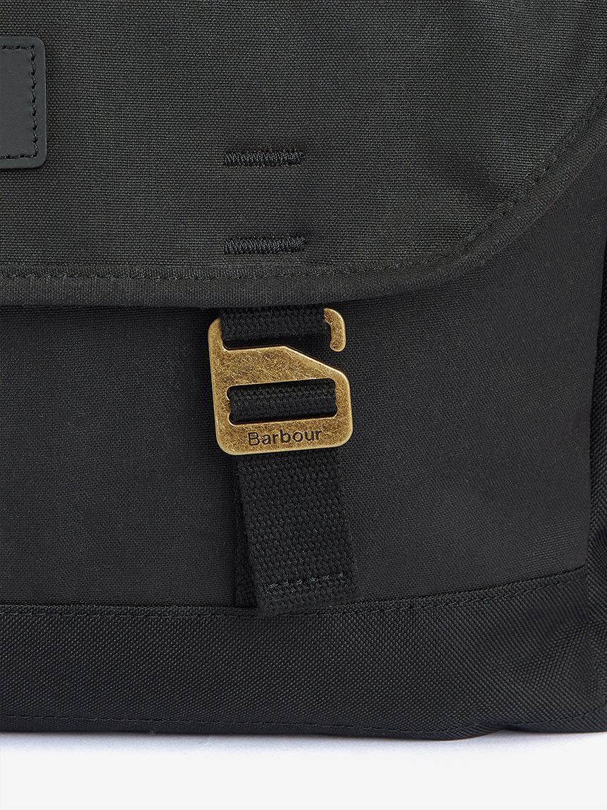 Essential ワックスコットン メッセンジャー バッグ(BAG)｜Barbour（バブアー）の通販サイト 【公式】