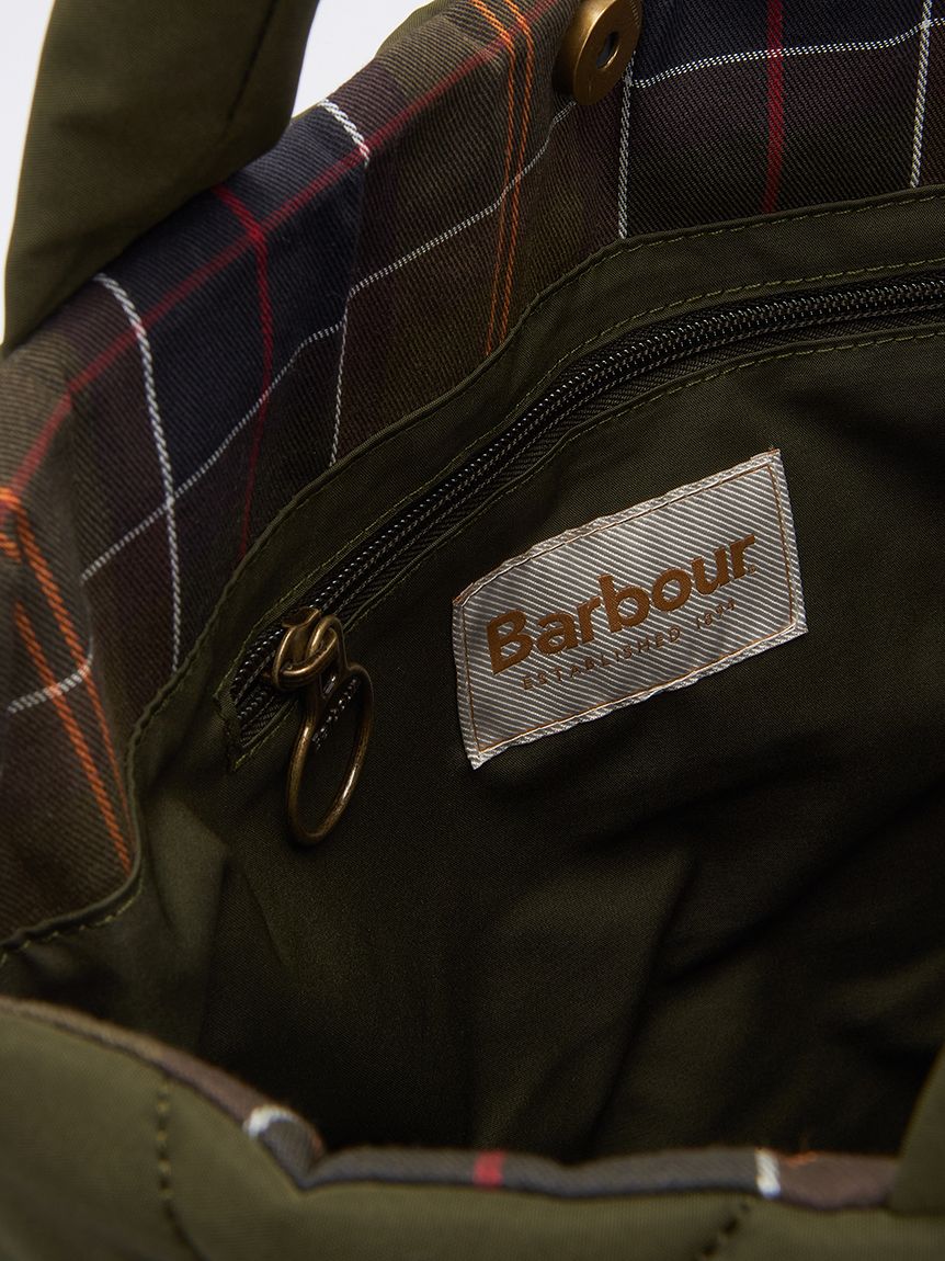 Barbour International Soho キルト クロスボディバッグ Barbour International Quilted Soho Crossbody Bag – Blue