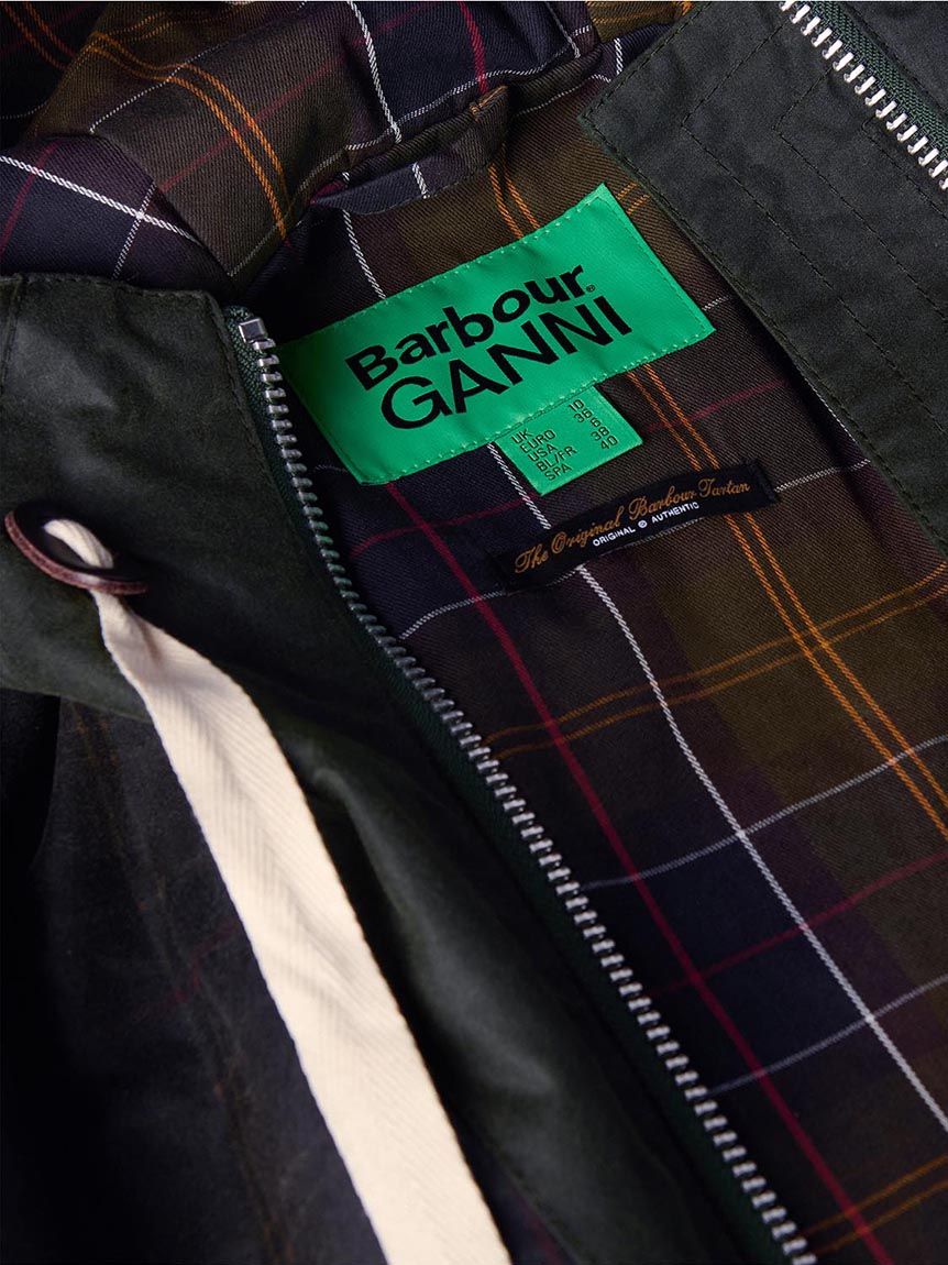 Barbour × GANNI》ワックスコットン フード ロングコート