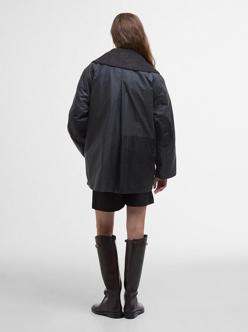 Barbour × GANNI》パッチワーク ワックス コットン ミディアム コート｜ワックスジャケット｜ジャケット＆コート｜バブアー 公式オンラインストア（Barbour）