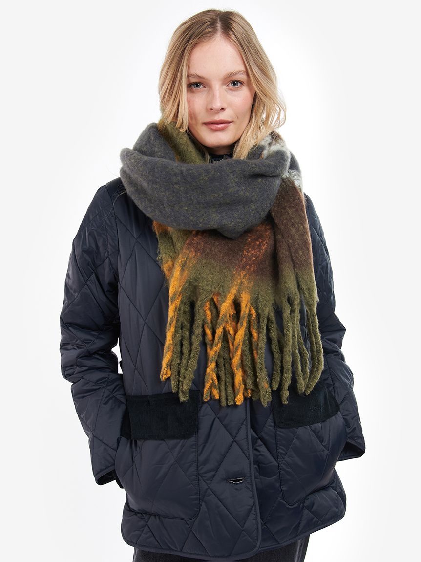 Barbour Isla タータン マフラー　BRW Isla Tartan Boucle Scarf(ONE Hessian Tartan/BRW): Barbour