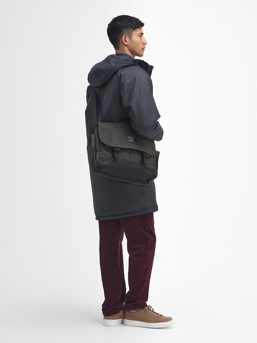 BA-06 Barbour バブアー ワックスショルダー メッセンジャーバッグ Barbour バブアー BARBOUR バッグ ショルダーバッグ ESSENTIAL