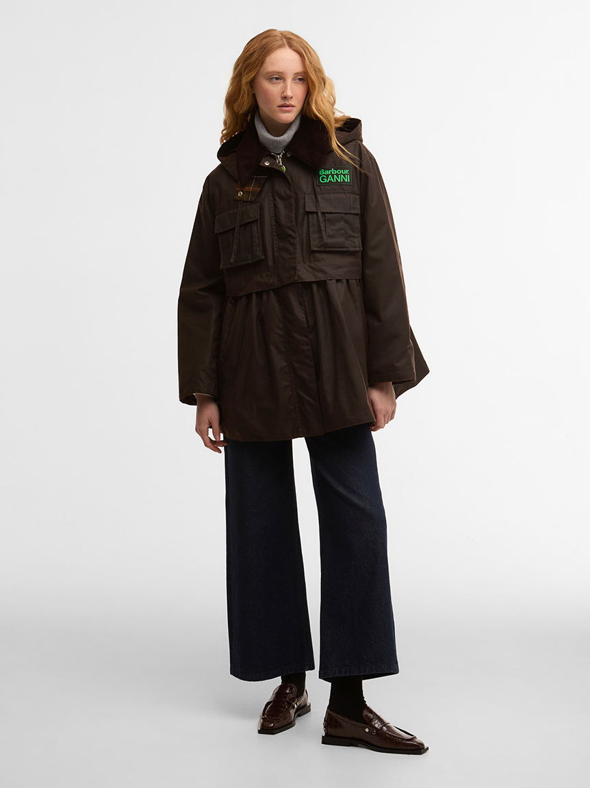 Barbour × GANNI》2WAYペプラム ワックス ジャケット｜ワックス