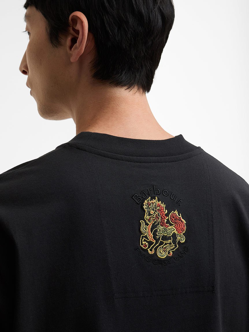 Barbour × Feng Chen Wang》刺繍Tシャツ｜トップス｜バブアー公式 