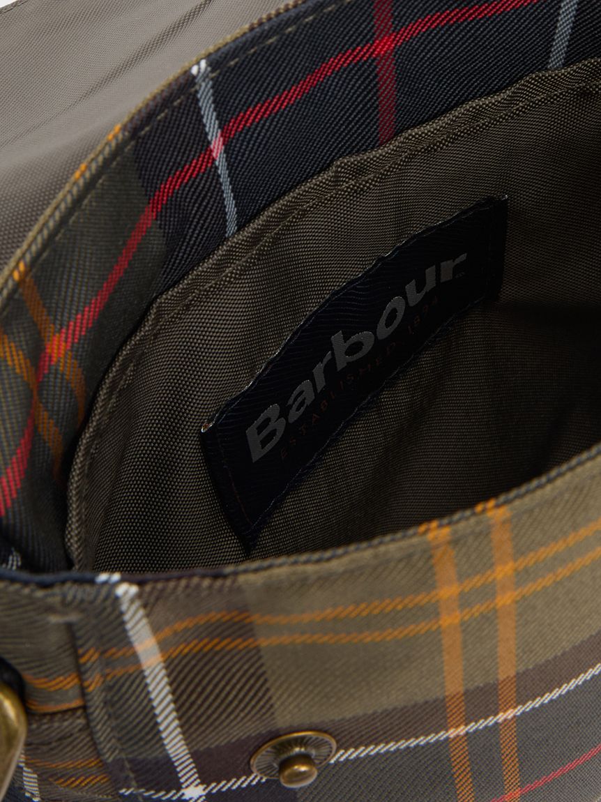 Barbour（バブアー）Torridon タータン クロスボディバッグ新品未使 Torridonタータン クロスボディバッグ｜バッグ｜バッグ｜バブアー公式