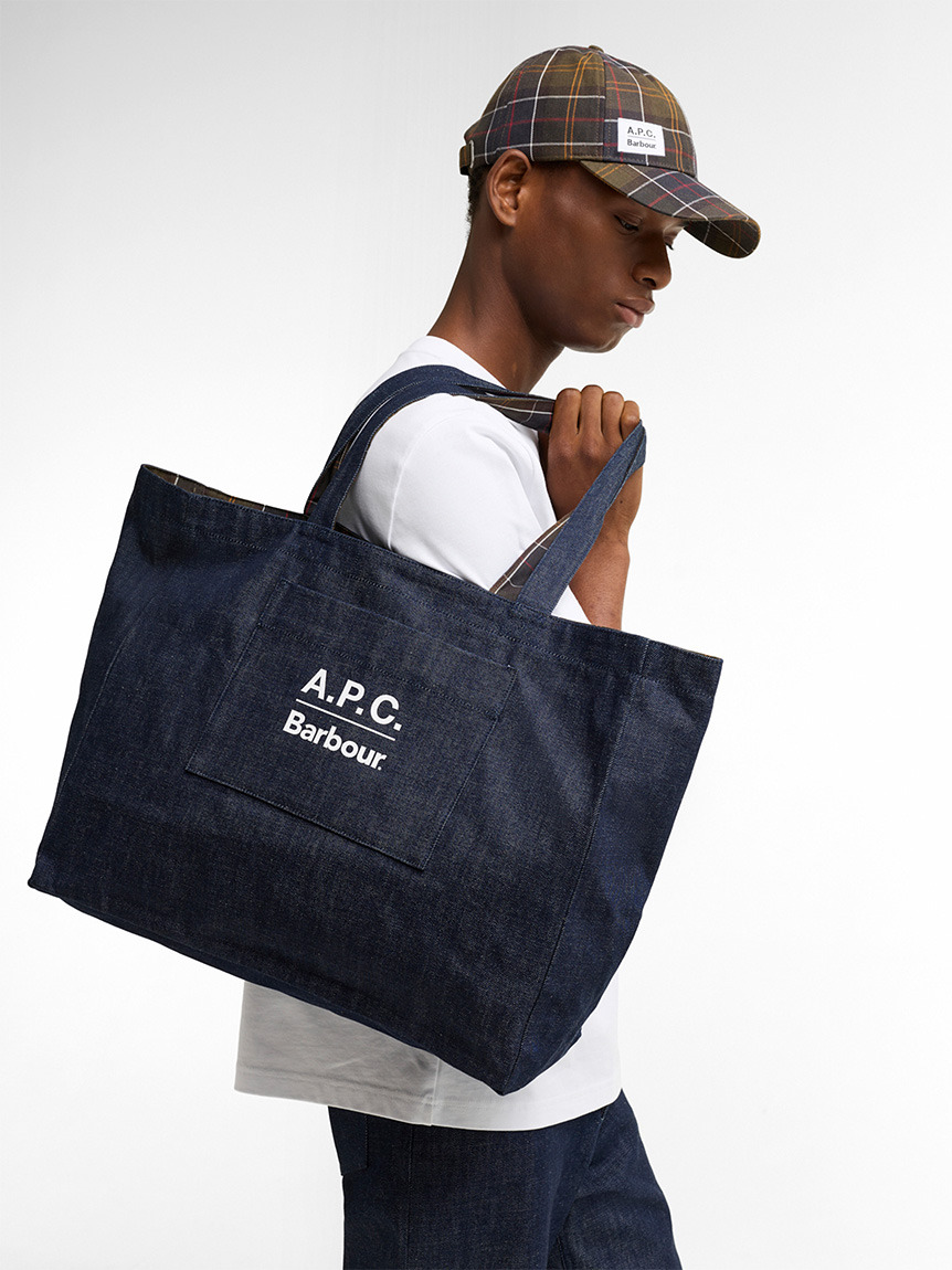 Barbour × A.P.C.》デニムトートバッグ｜バッグ｜バッグ｜バブアー公式