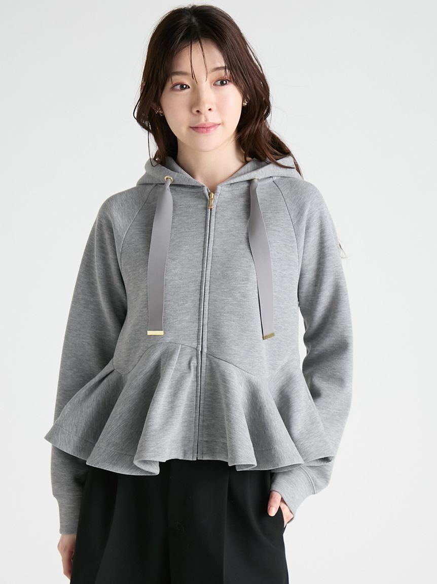 【美品】7,8万 フォクシー スタイルパーカー 42 ペプラム ロゴプレート 洗える】ペプラムデザインポンチパーカー(OUTER（アウター）)｜CELFORD