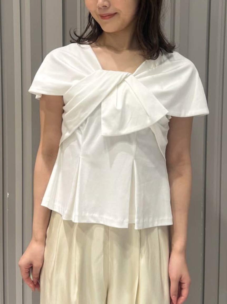 リボンモチーフカットソー(カットソー)｜TOPS（トップス