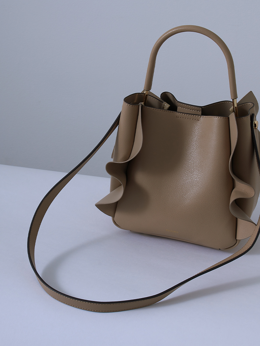 【おはよう】セルフォード　ワンハンドフリルバッグ ワンハンドルフリルバッグ(ハンドバッグ)｜BAGS（バッグ