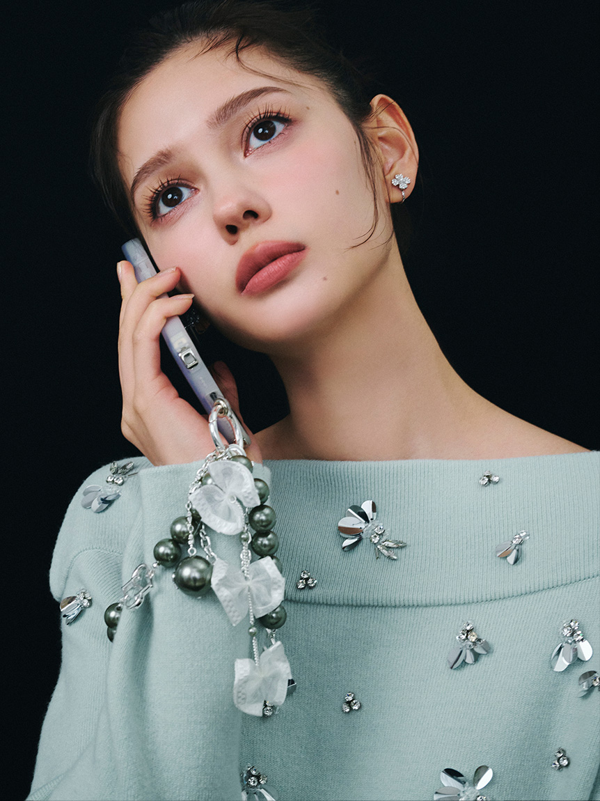 非売品CHANEL パールビジューロゴチャーム付きショルダー 非売品CHANEL パールビジューロゴチャーム付きショルダー 非売品CHANEL