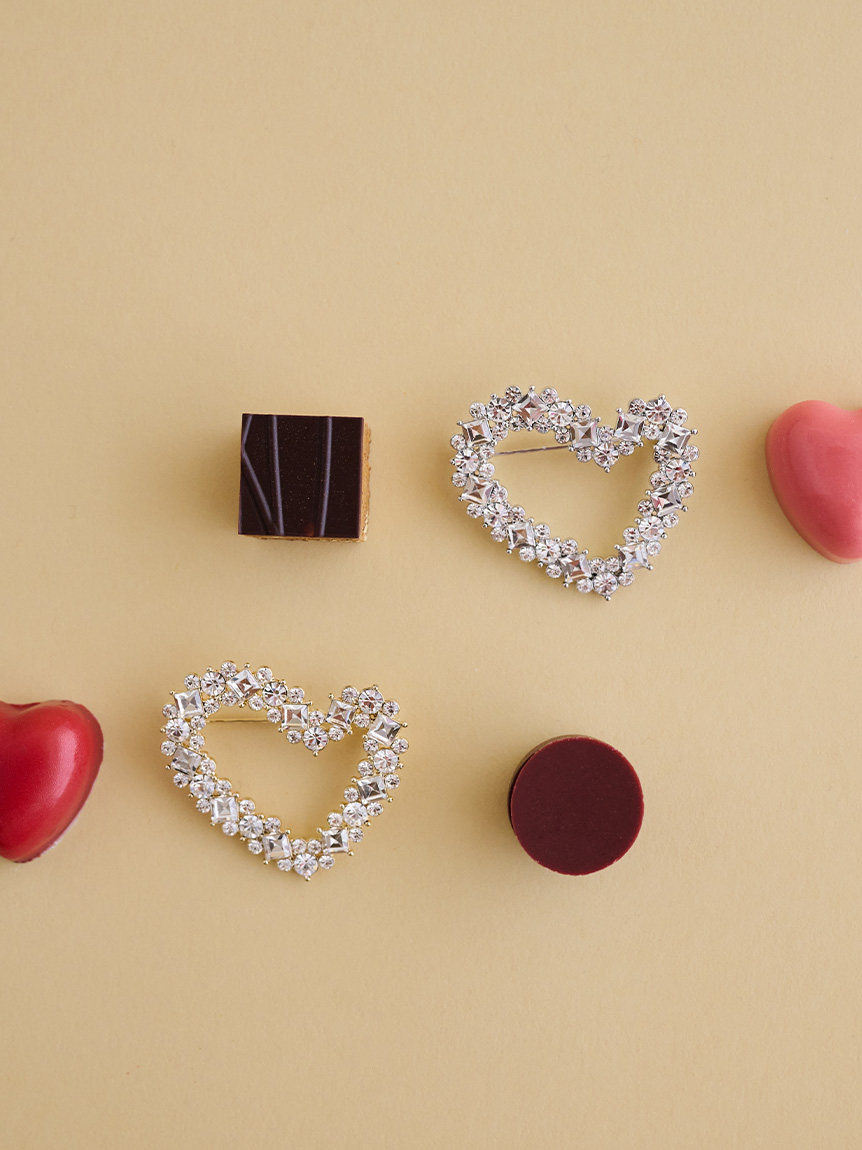 ランダムビジューハートブローチ