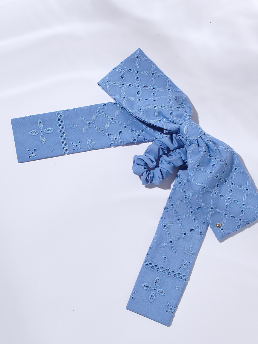 エンブロイダリーリボンシュシュ