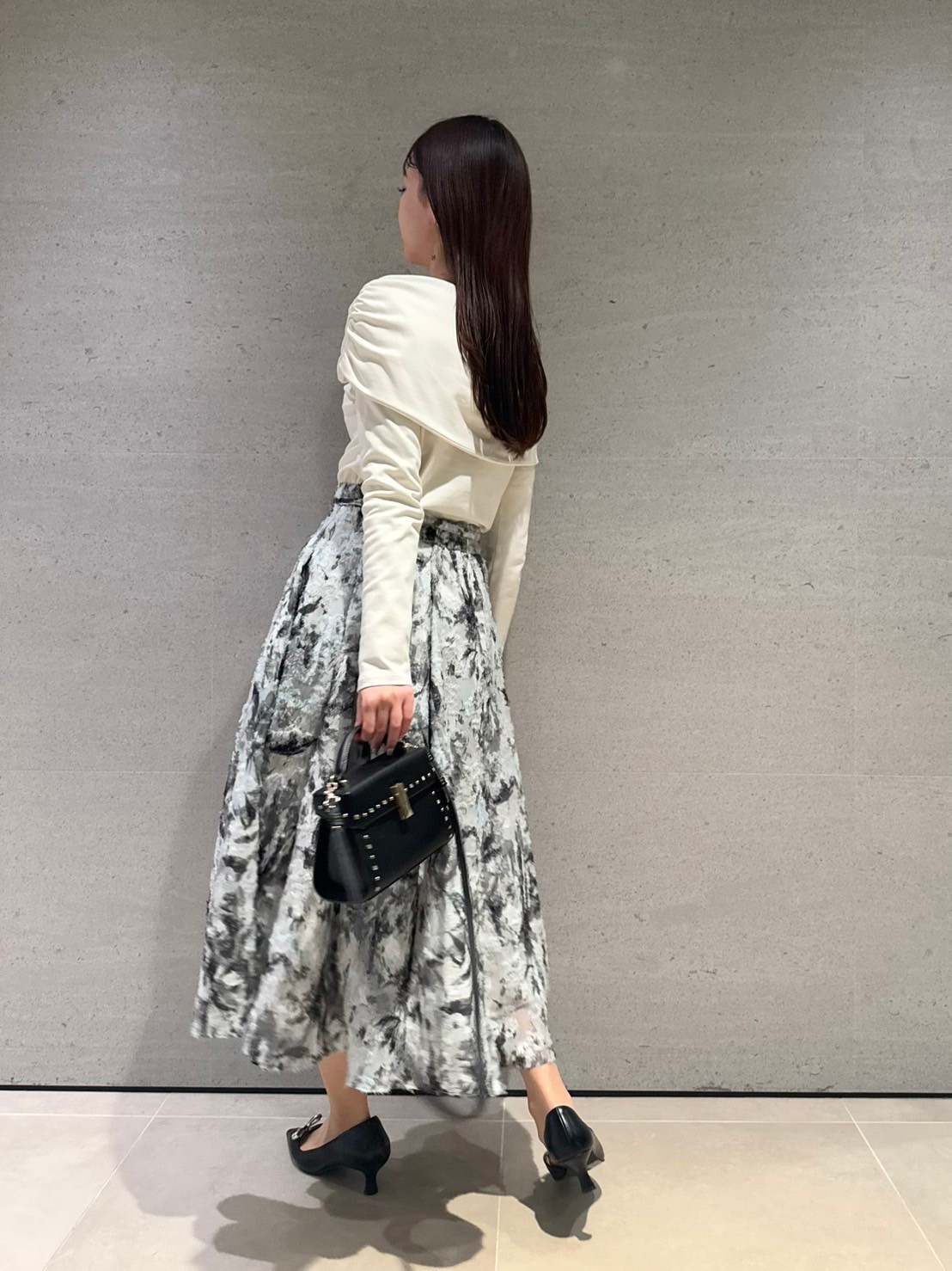 ツイストケープカットソー(カットソー)｜TOPS（トップス