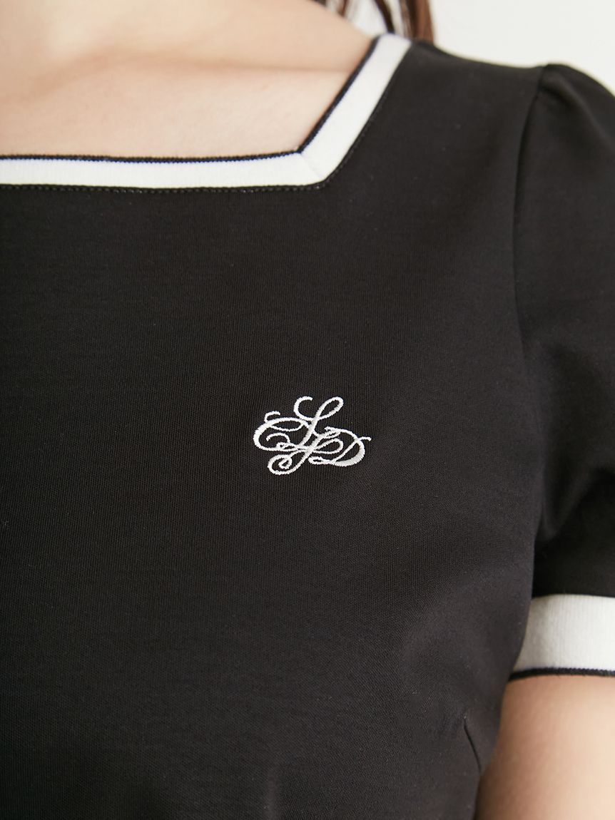 カリグラフィ刺繍Tシャツ(カットソー)｜TOPS（トップス