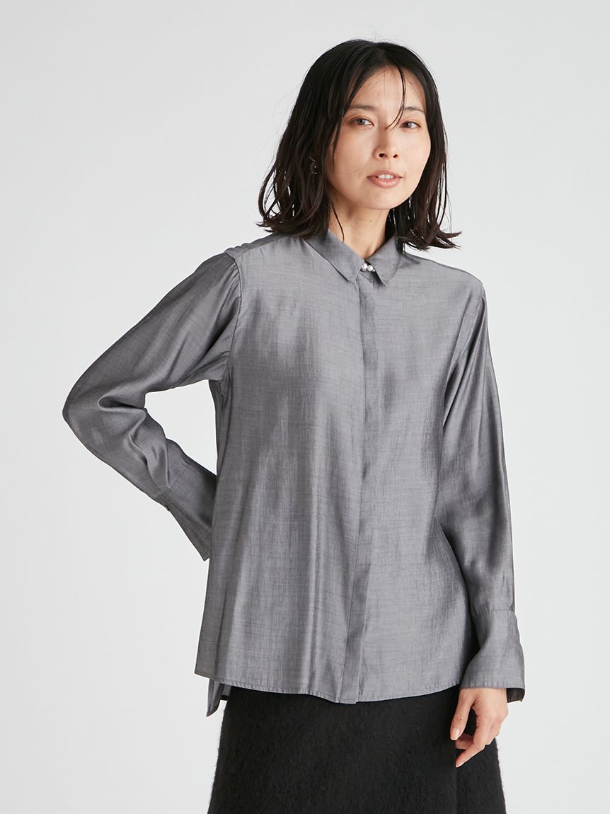 パールチャーム付きシャツ(ブラウス・シャツ)｜TOPS（トップス