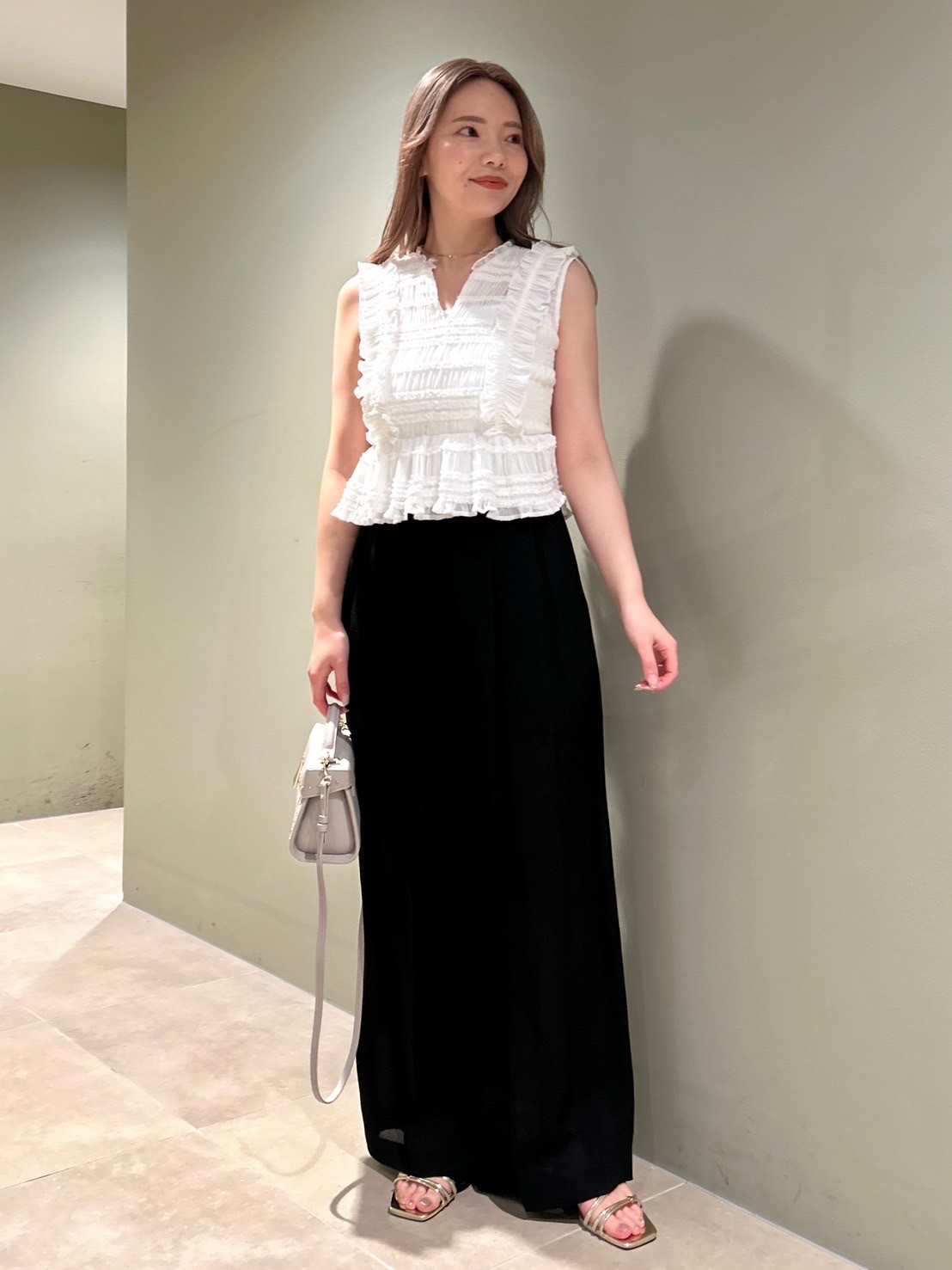 シャーリングフリルブラウス(ブラウス・シャツ)｜TOPS（トップス