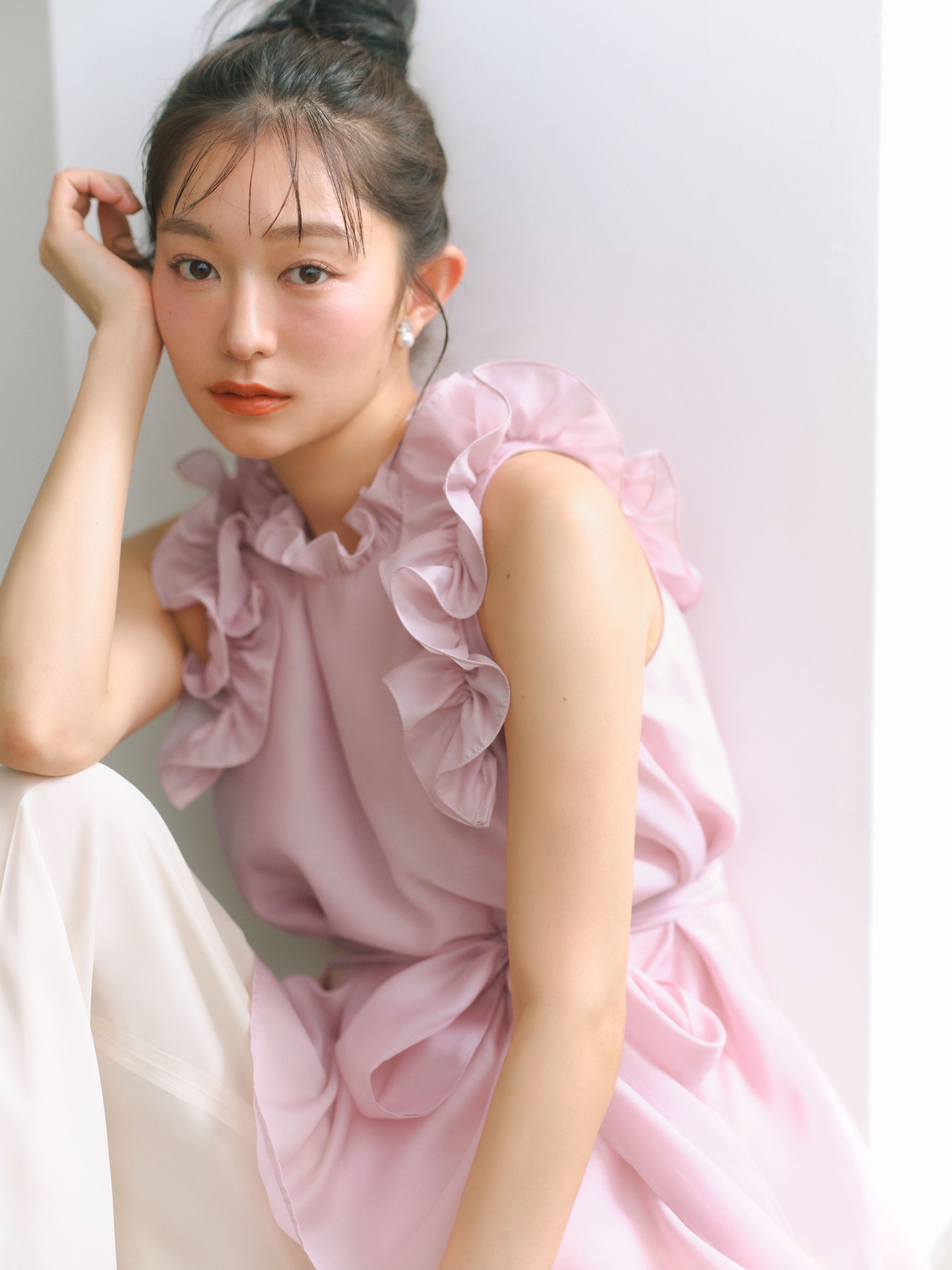 限定カラーあり】Aラインフレアラッフルブラウス(ブラウス