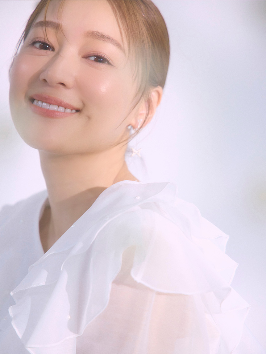 HANAE MORI×CELFORDコラボ】 パール付きフリルブラウス(ブラウス