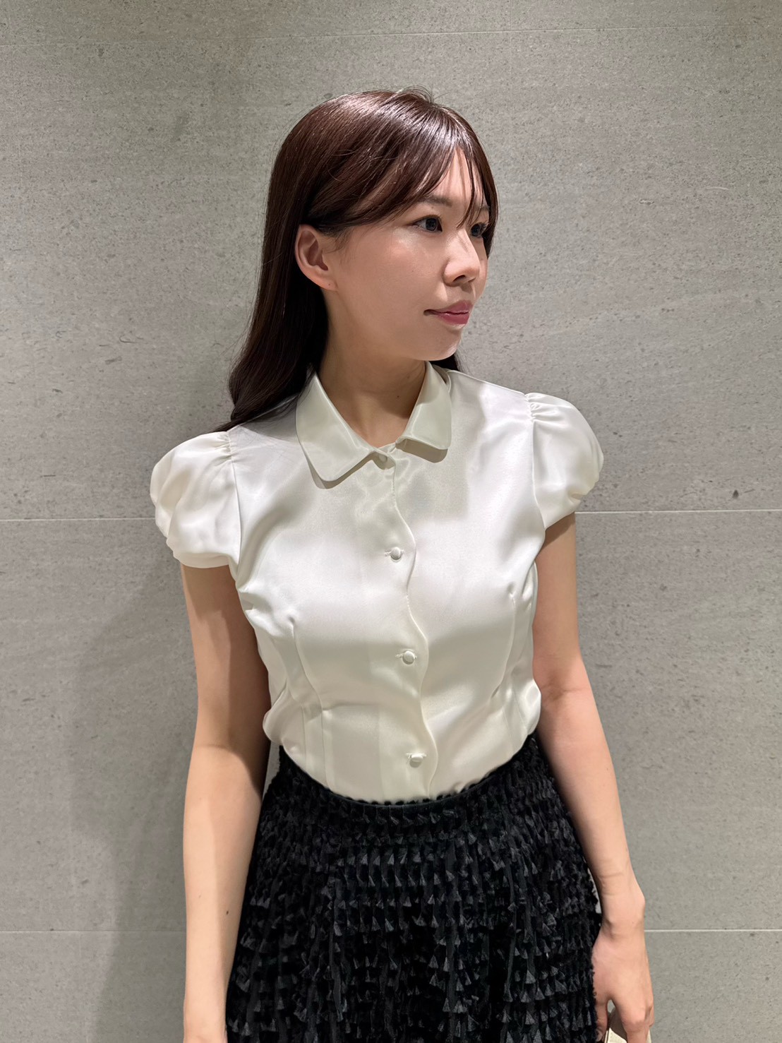 洗える】フロントスカラサテンブラウス(ブラウス・シャツ)｜TOPS