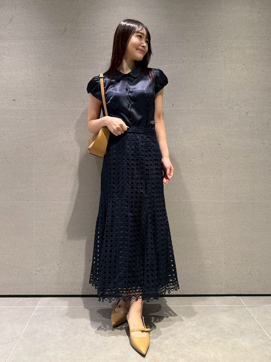 洗える】フロントスカラサテンブラウス(ブラウス・シャツ)｜TOPS