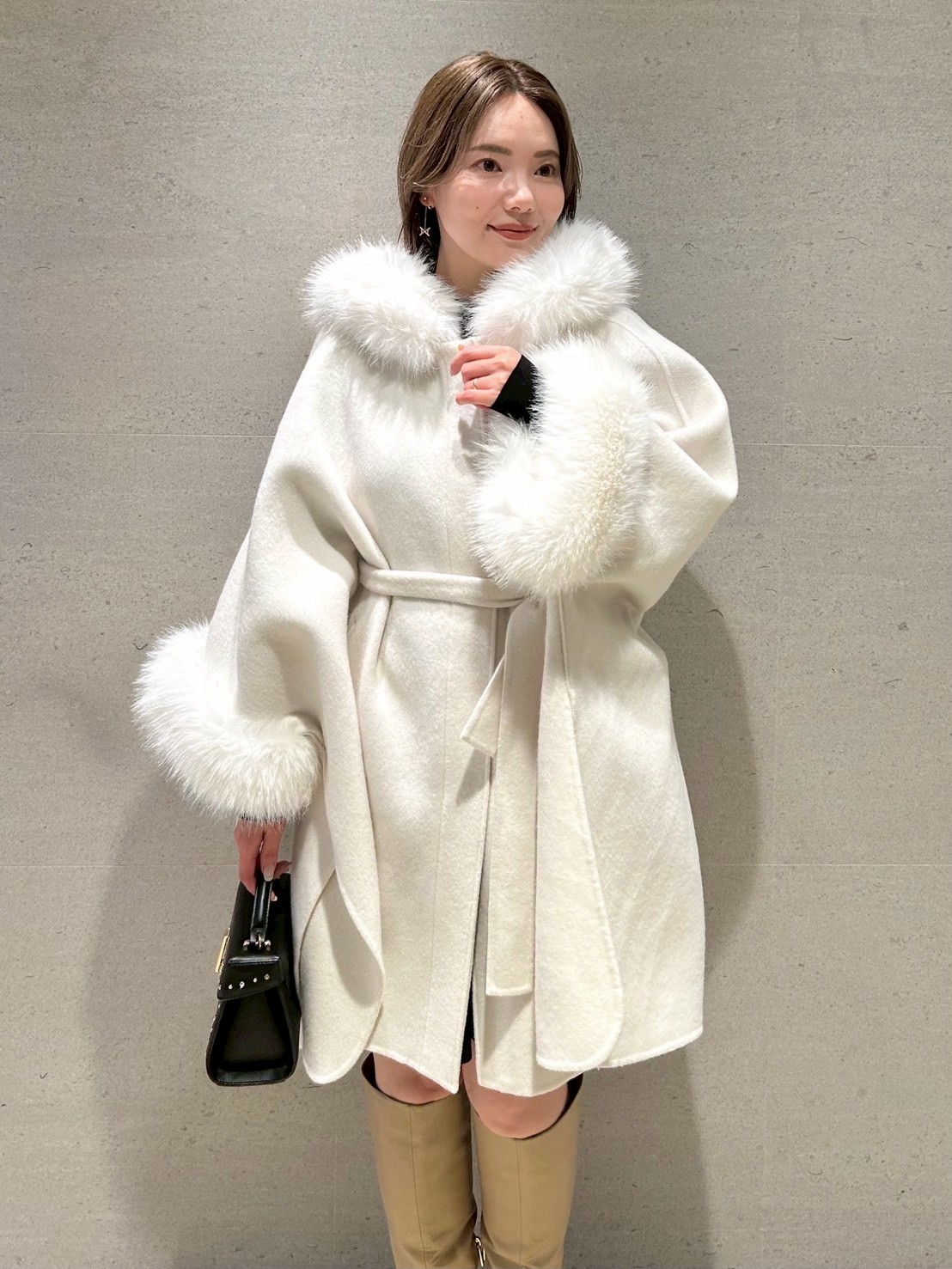 美品！CELFORD(セルフォード)_アイボリー ファーポンチョコート_Fサイズ ファーポンチョコート(コート)｜OUTER（アウター）｜CELFORD（セル