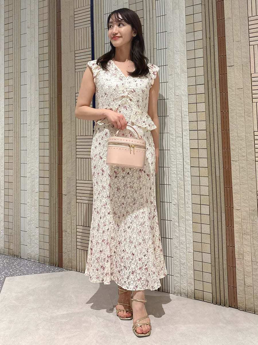 ピグメントフラワーワンピース(デイリーワンピース)｜DRESS