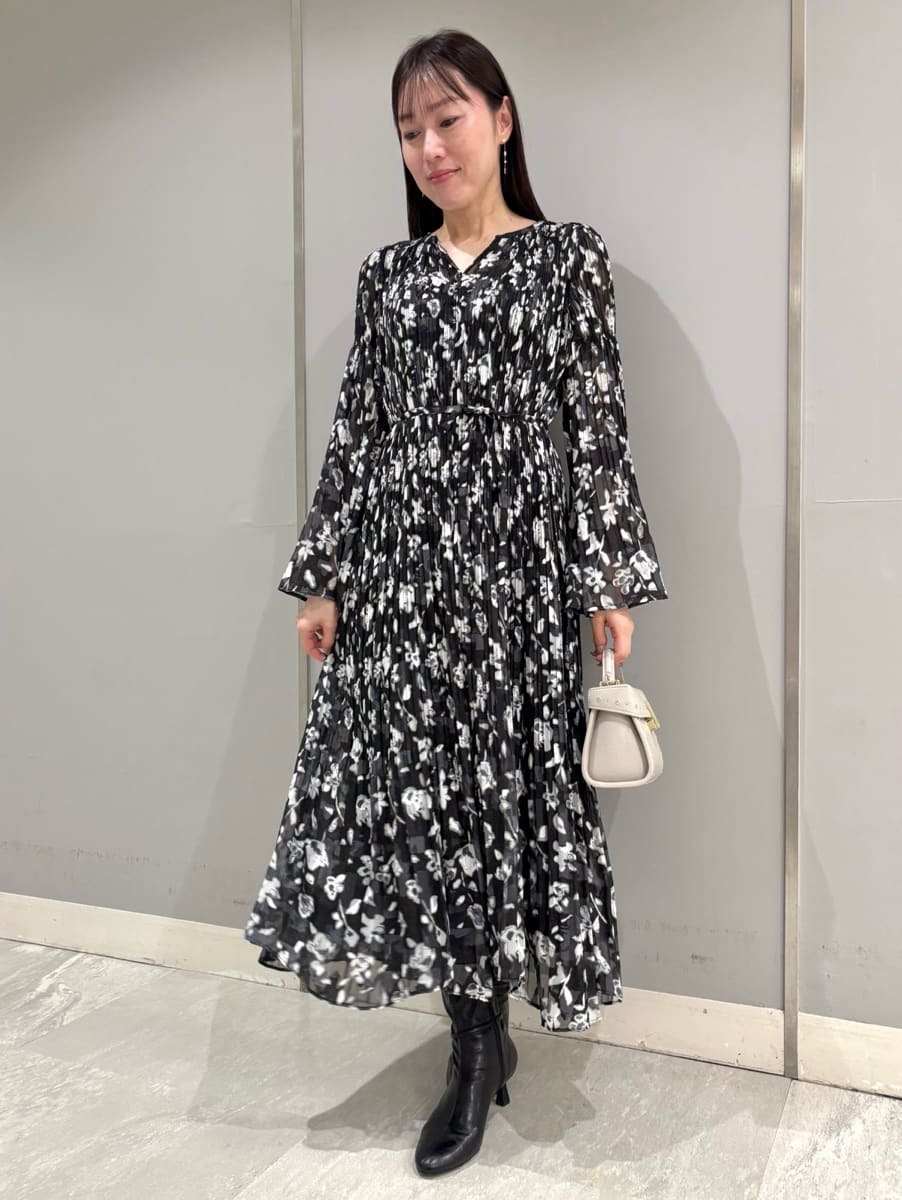 フラワープリントプリーツワンピース(デイリーワンピース)｜DRESS