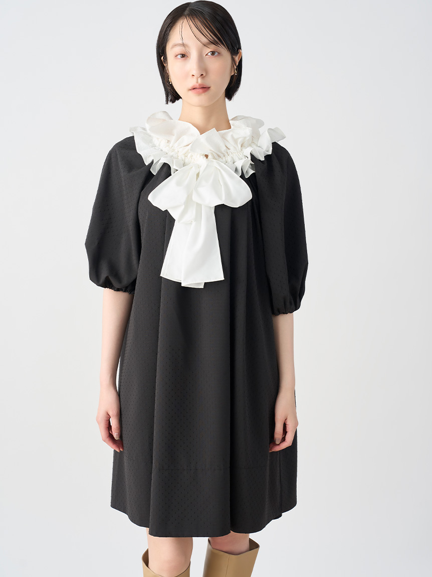 【大人気】SANDRO ギャザー&プリーツ入り サテンミニワンピース 限定カラーあり】2wayリボンフリルギャザーミニワンピース