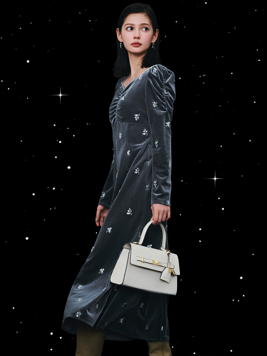 花柄刺繍ベロアワンピース(デイリーワンピース)｜DRESS（ドレス