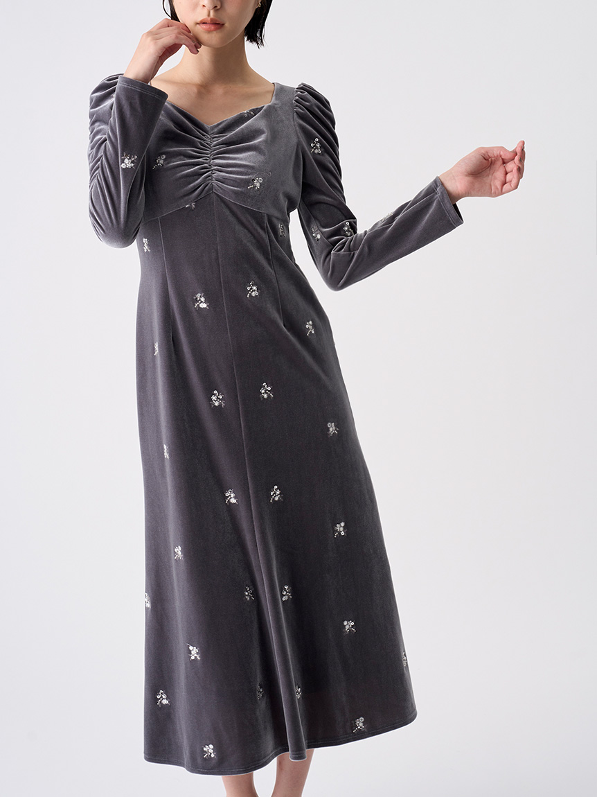 花柄刺繍ベロアワンピース(デイリーワンピース)｜DRESS（ドレス