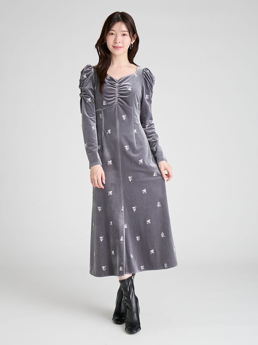 未使用級✨9.8万 フォクシー 白襟ベロアワンピースドレス ビジューステッチ 花柄刺繍ベロアワンピース(デイリーワンピース)｜DRESS（ドレス