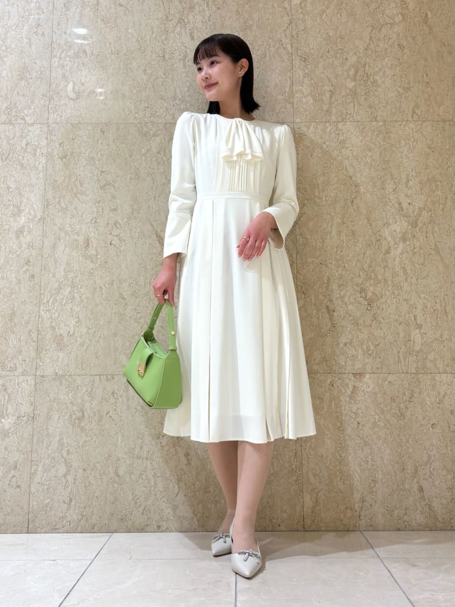 ピコ刺繍ボウタイワンピース(フォーマルワンピース)｜DRESS（ドレス