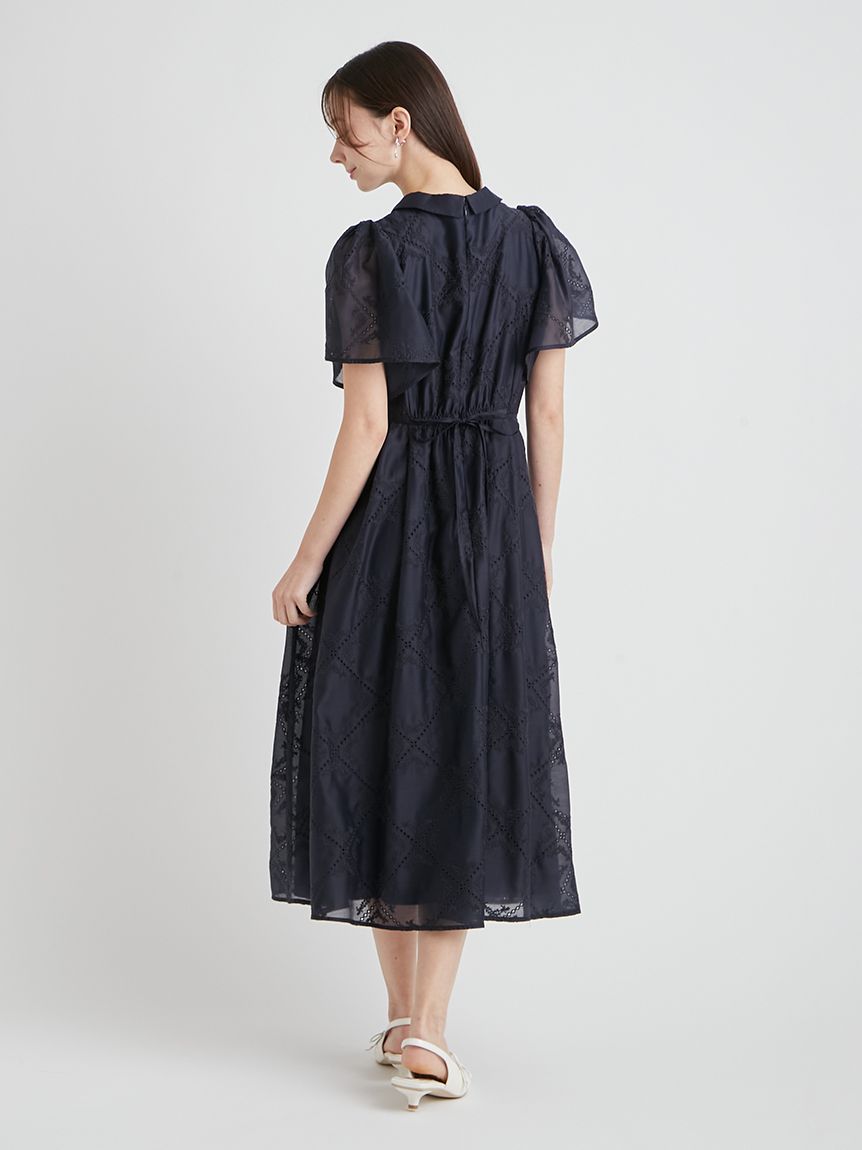 フラワーエンブロイダリーワンピース(デイリーワンピース)｜DRESS