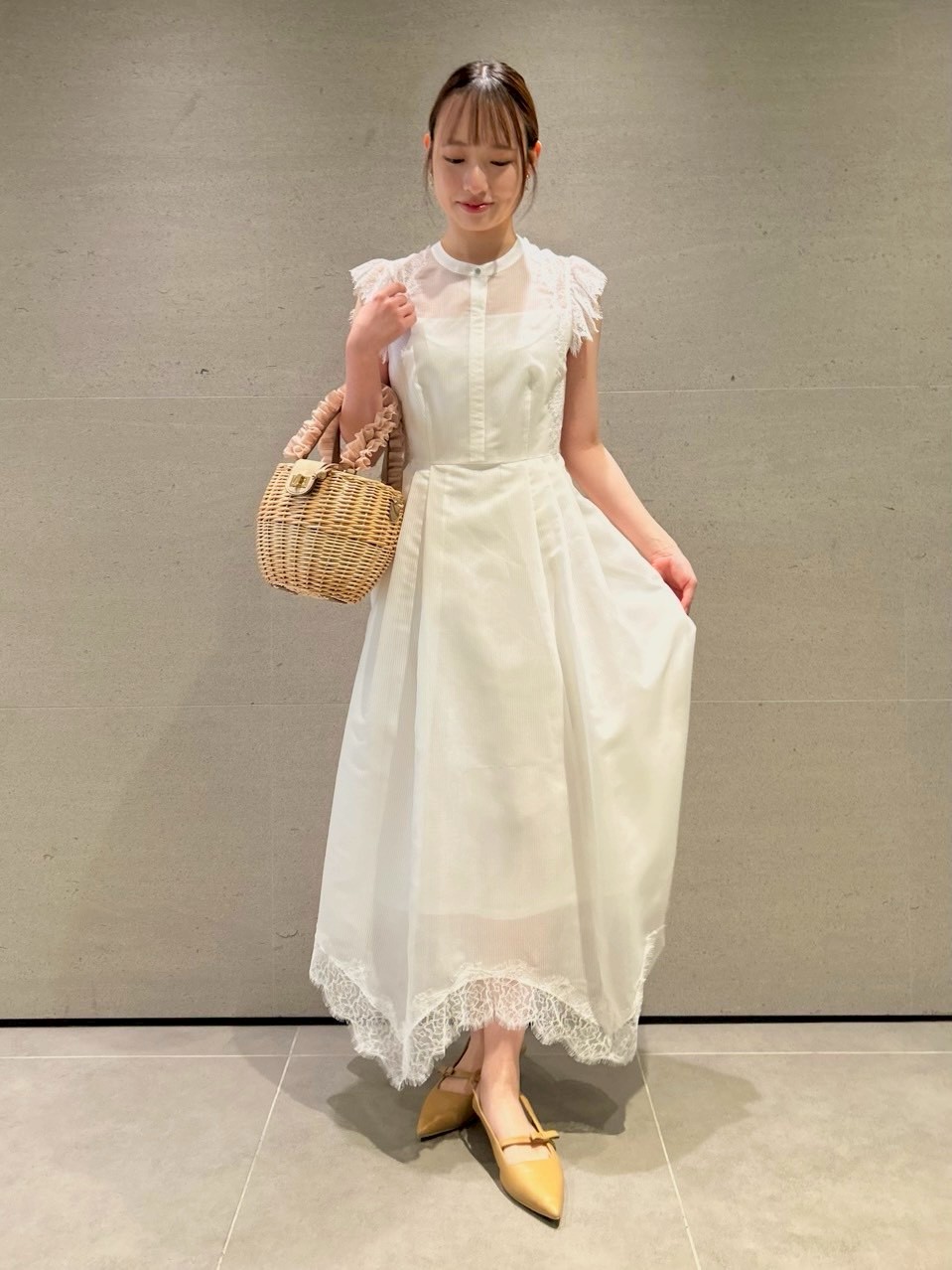 ストライプレーストリムワンピース(デイリーワンピース)｜DRESS
