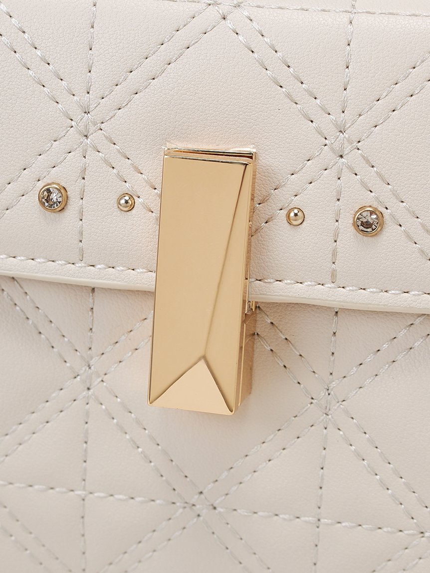 限定カラーあり】【リュタン】キルティングビジュースタッズポシェット