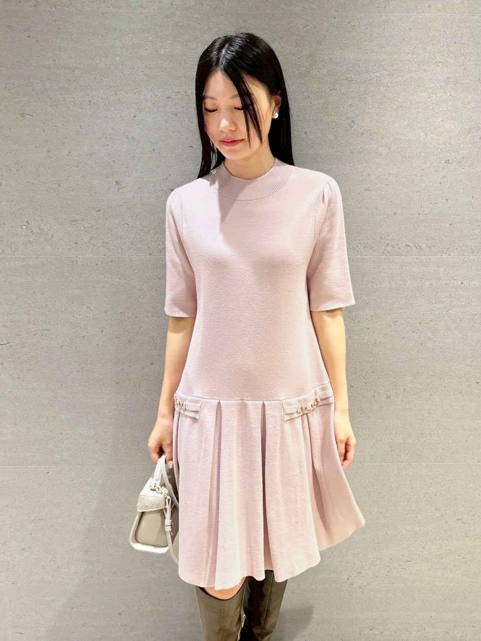 【美品】セルフォード デザインノースリーブプリーツニットワンピース 36 紺色 セルフォード】衿付きホールガーメントワンピース ニット