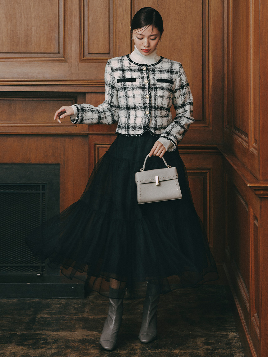 ウォッシャブル】カリグラフィー刺繍シルク混リブニットプルオーバー