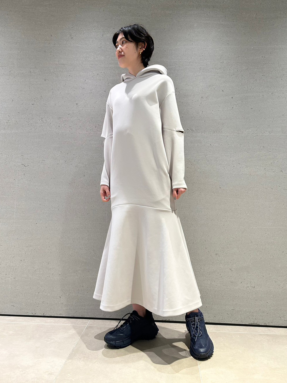 【emmi atelier】フーディーカットワンピース