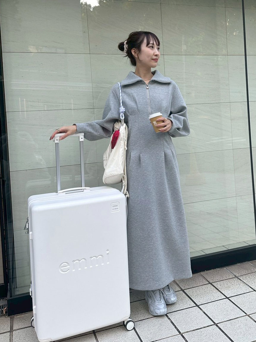 ONLINE限定】ハーフジップダンボールワンピース(カットワンピース