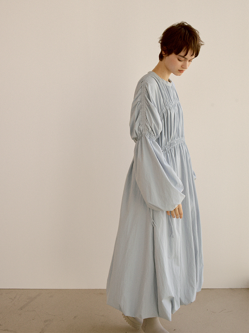 emmi atelier】ギャザーディティールワンピース(マキシ・ロング 