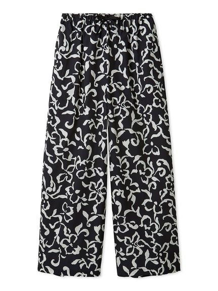 新品⭐︎タグつき emmi ナイロンフレアパンツ PINK 0 emmi（エミ）の「ナイロンフレアパンツ（その他パンツ）」 - WEAR