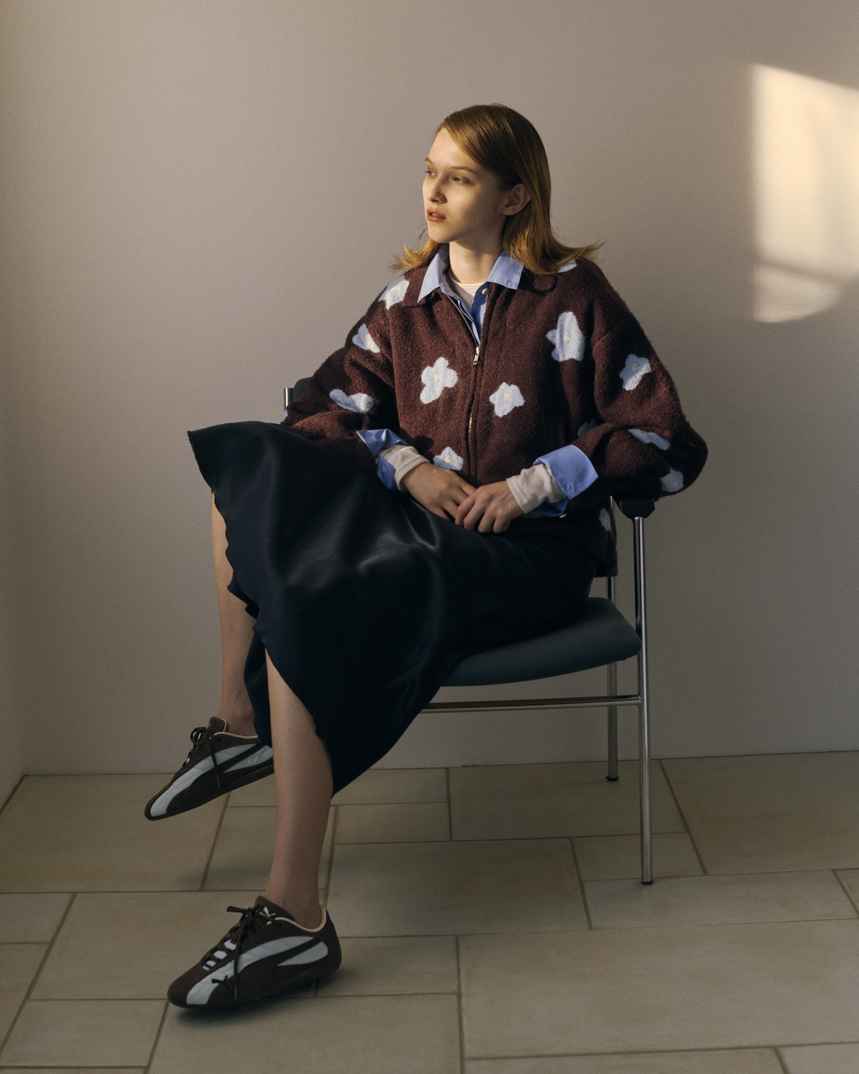 シャイニーサテンナロースカート(フレアスカート)｜スカート｜emmi