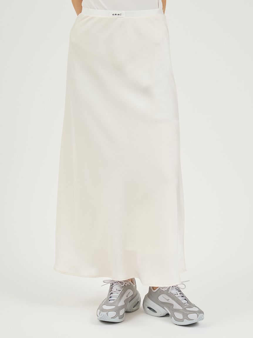 リラクシーナロースカート