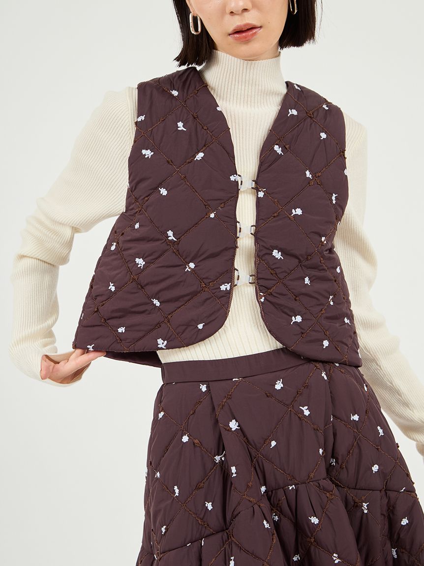 フラワーエンブロイダリーキルティングベスト(ジレ/ベスト