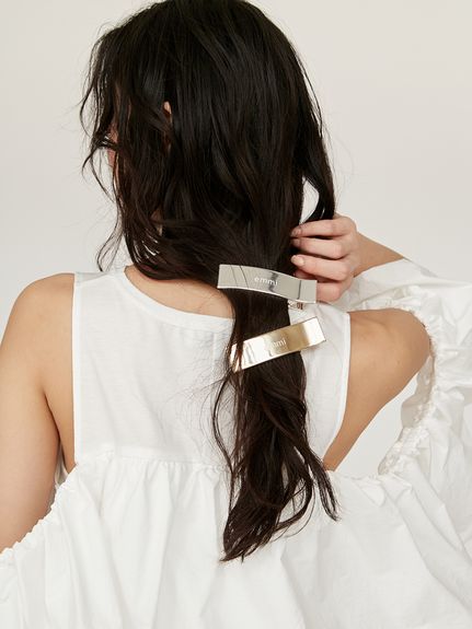 ロゴアップリケ ヘアクリップ Oggi掲載】PRADA◇トライアングルロゴ ヘアクリップ 2個セット